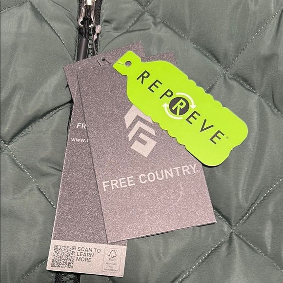 Free Country Green Quilted Vest - Picture 4 of 9
